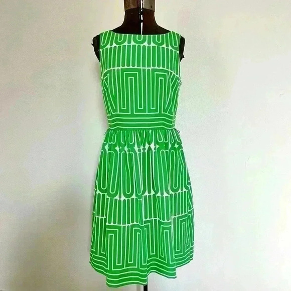 Trina Turk Green Garden Maze Dress Womens Size 8 Sleeveless - Picture 13 of 14